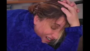 BBW Amateur se fait Fesser le Cul - Discipline Brutale