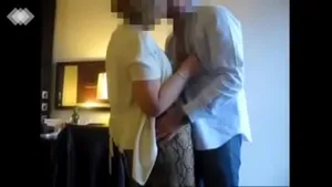 Épouse mature suce la bite de son mari - Fellation amateur