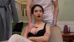 Candidate aux gros seins baisée par son entraîneur POV