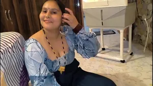 Pujaprem se fait défoncer le cul et avaler le sperme