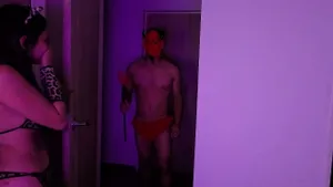Latina Halloween baise hard avec éjac faciale massive