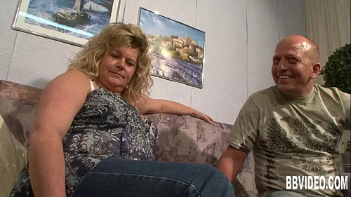 MILF allemande BBW se fait défoncer la chatte hardcore