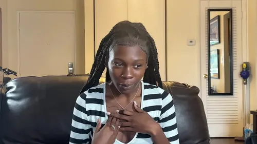 Première baise interraciale de la blackette amatrice