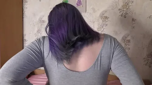 Femme pulpeuse facesitting POV et cunnilingus brutal